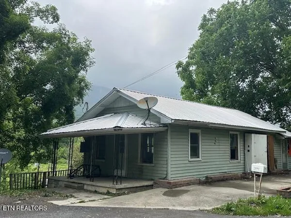 $54,900 | 1377 Dr Thomas Walker Road, Ewing, VA 24248