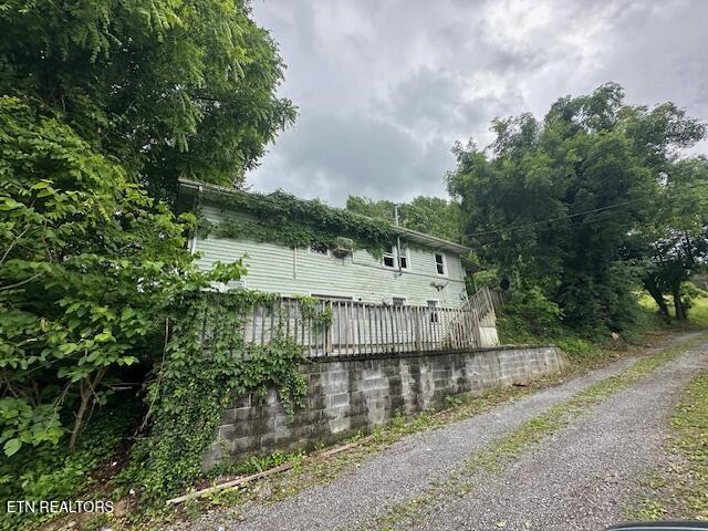 1377 Dr Thomas Walker Road Ewing, VA 24248 - Photo 2 of 5 Back View