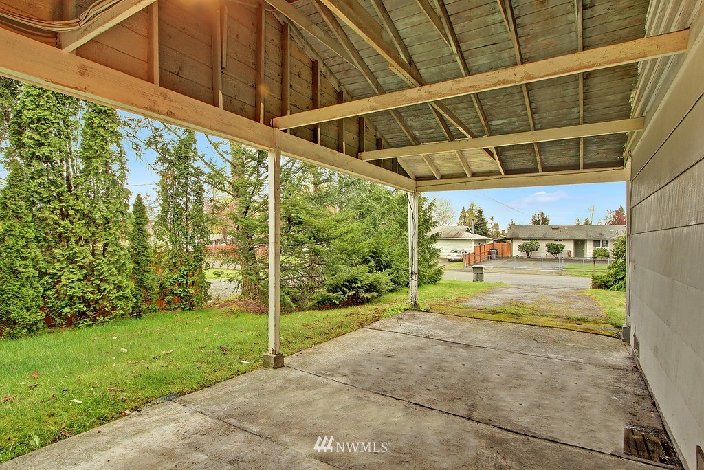 11638 Southeast 164th Street Renton, WA 98058 - Photo 11 of 14 Gallery Image 11