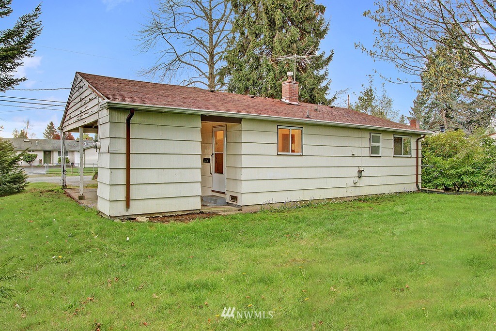 11638 Southeast 164th Street Renton, WA 98058 - Photo 13 of 14 Gallery Image 13