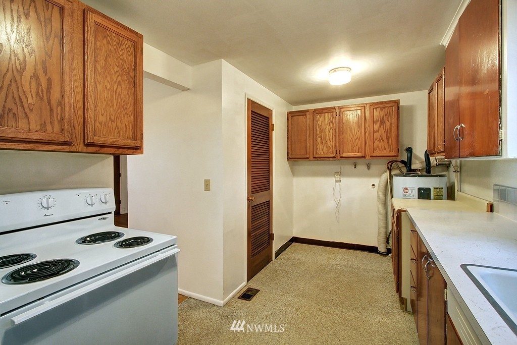 11638 Southeast 164th Street Renton, WA 98058 - Photo 7 of 14 Gallery Image 7