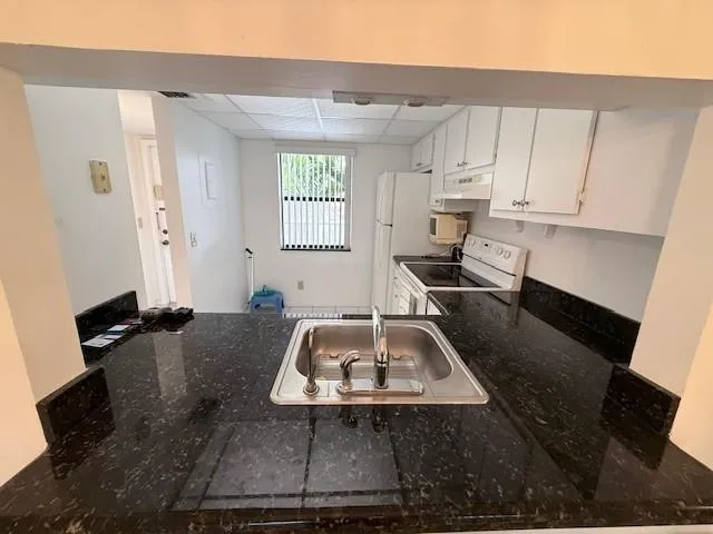 $115,000 | 10304 Sunrise Lakes Boulevard, Unit 202, Sunrise, FL 33322