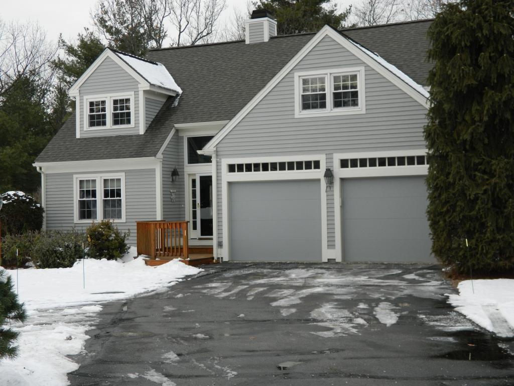 326 Fox Run Road, Unit 326 Hudson, NH 03051 - Photo 3 of 35