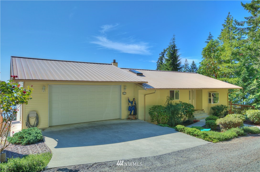 61 Pleasant Harbor Road Brinnon, WA 98320 - Photo 2 of 33 Gallery Image 2
