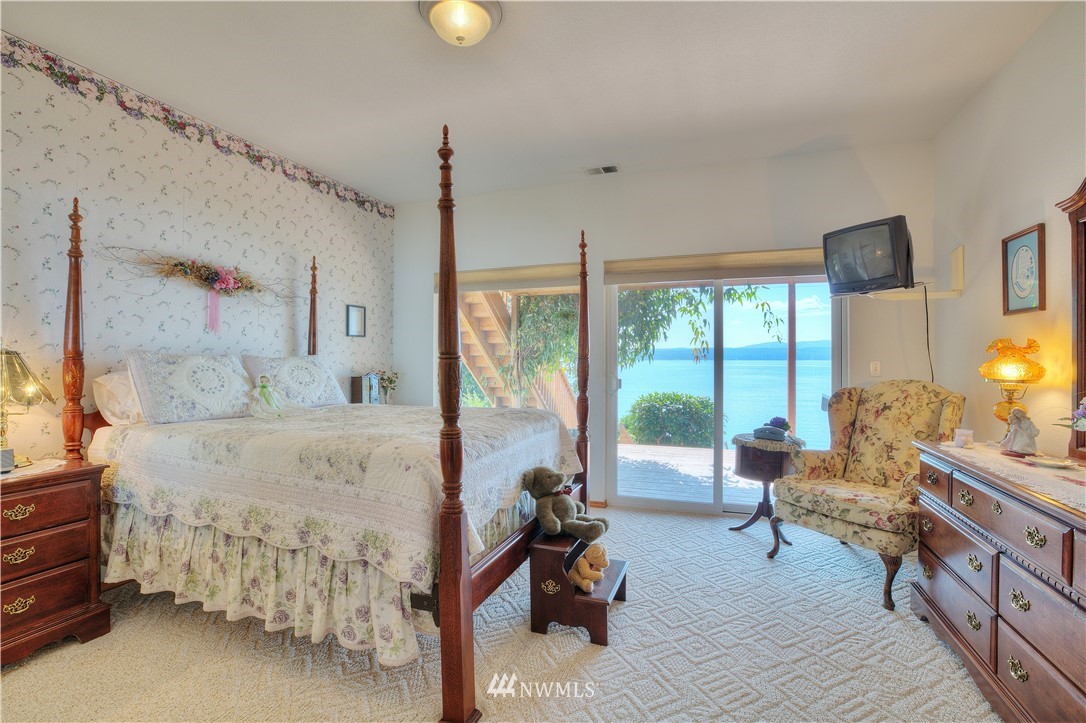 61 Pleasant Harbor Road Brinnon, WA 98320 - Photo 19 of 33 Gallery Image 19