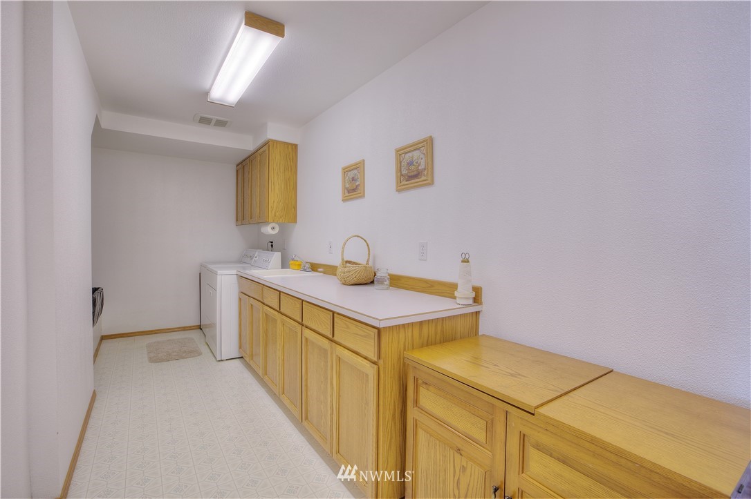61 Pleasant Harbor Road Brinnon, WA 98320 - Photo 21 of 33 Gallery Image 21