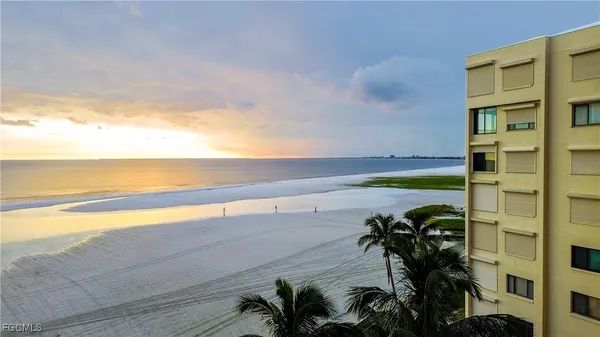 $825,000 | 6670 Estero Boulevard, Unit A604, Fort Myers Beach, FL 33931