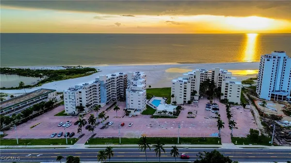$825,000 | 6670 Estero Boulevard, Unit A604, Fort Myers Beach, FL 33931
