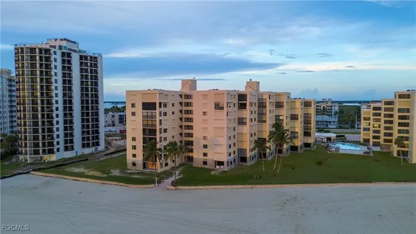 $825,000 | 6670 Estero Boulevard, Unit A604, Fort Myers Beach, FL 33931