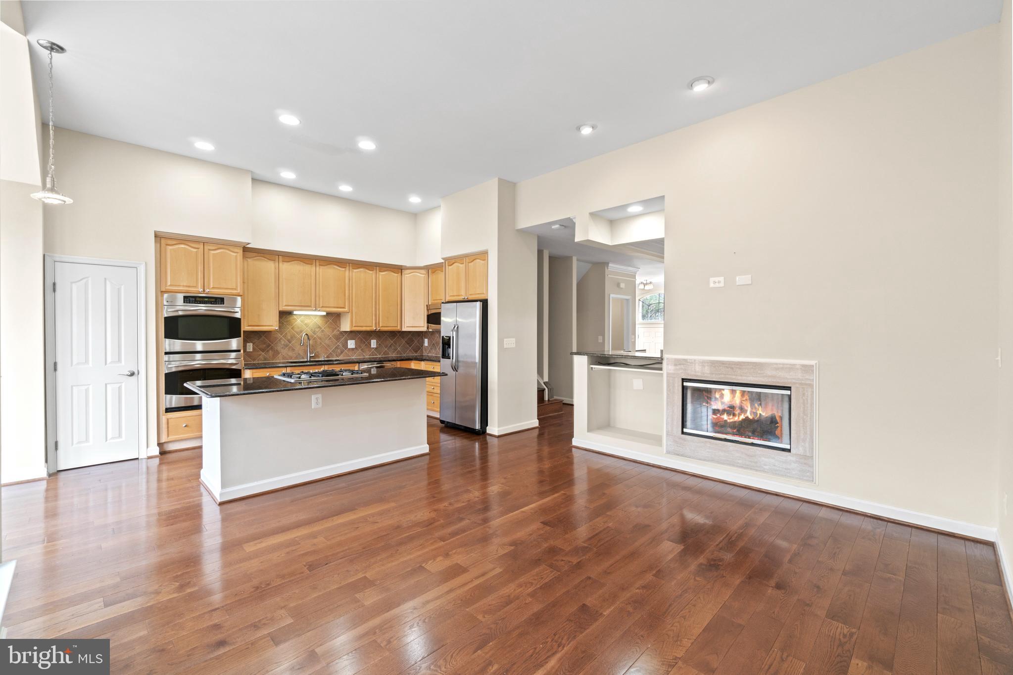 1913 Logan Manor Drive Reston, VA 20190 - Photo 8 of 37