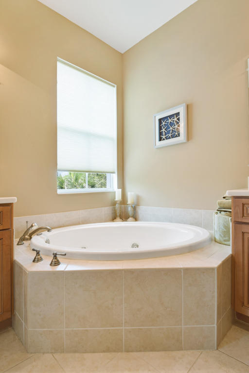 1000 North Us Highway, Unit 805 Jupiter, FL 33477 - Photo 30 of 49 DSC_0112