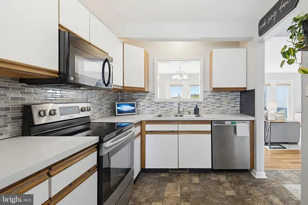 $325,000 | 217 Winding Hill Drive, Lancaster, PA 17601