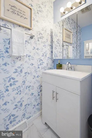 $325,000 | 217 Winding Hill Drive, Lancaster, PA 17601