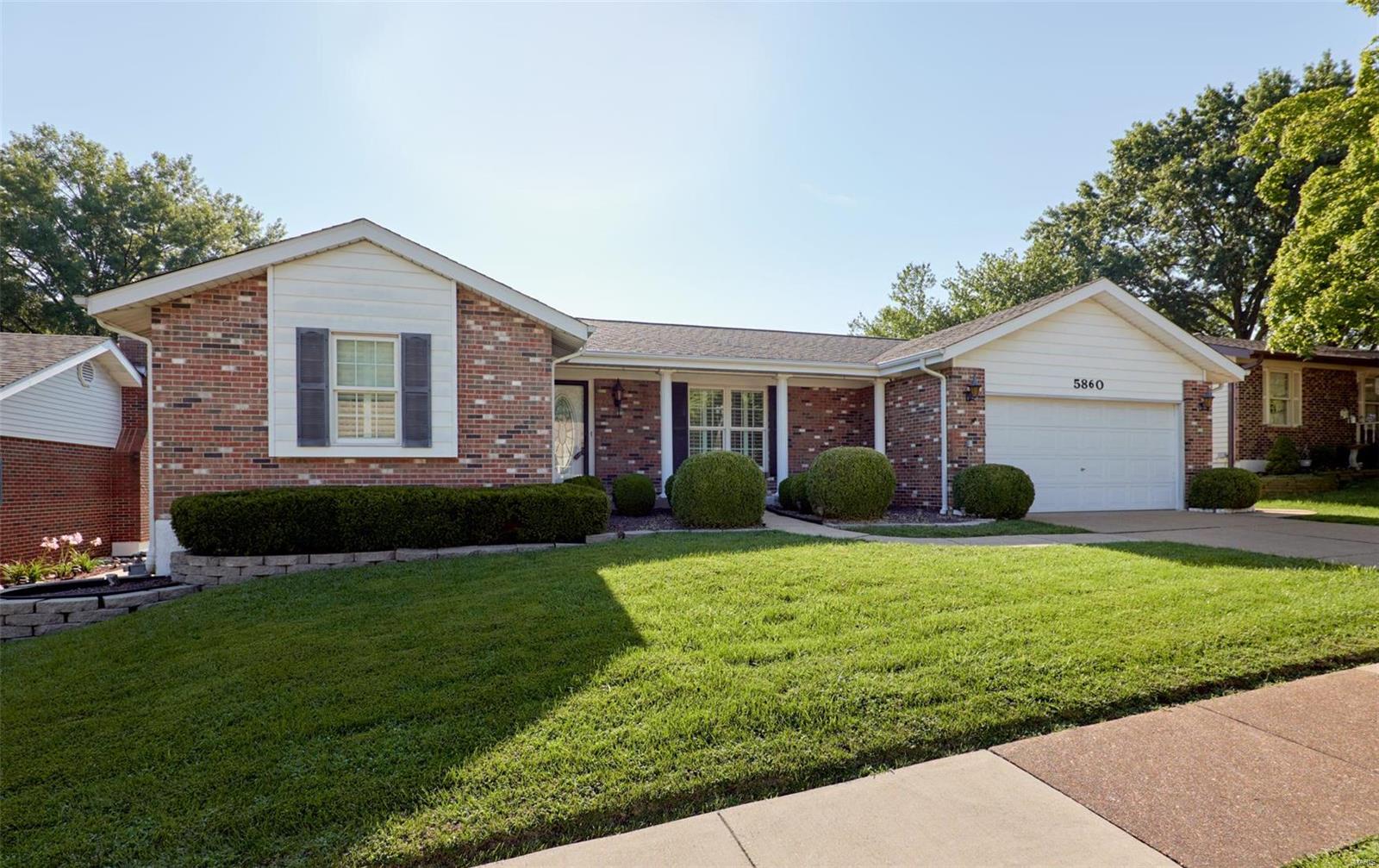 5860 Hempline Road St. Louis, MO 63129 - Photo 2 of 33 Gallery Image 2