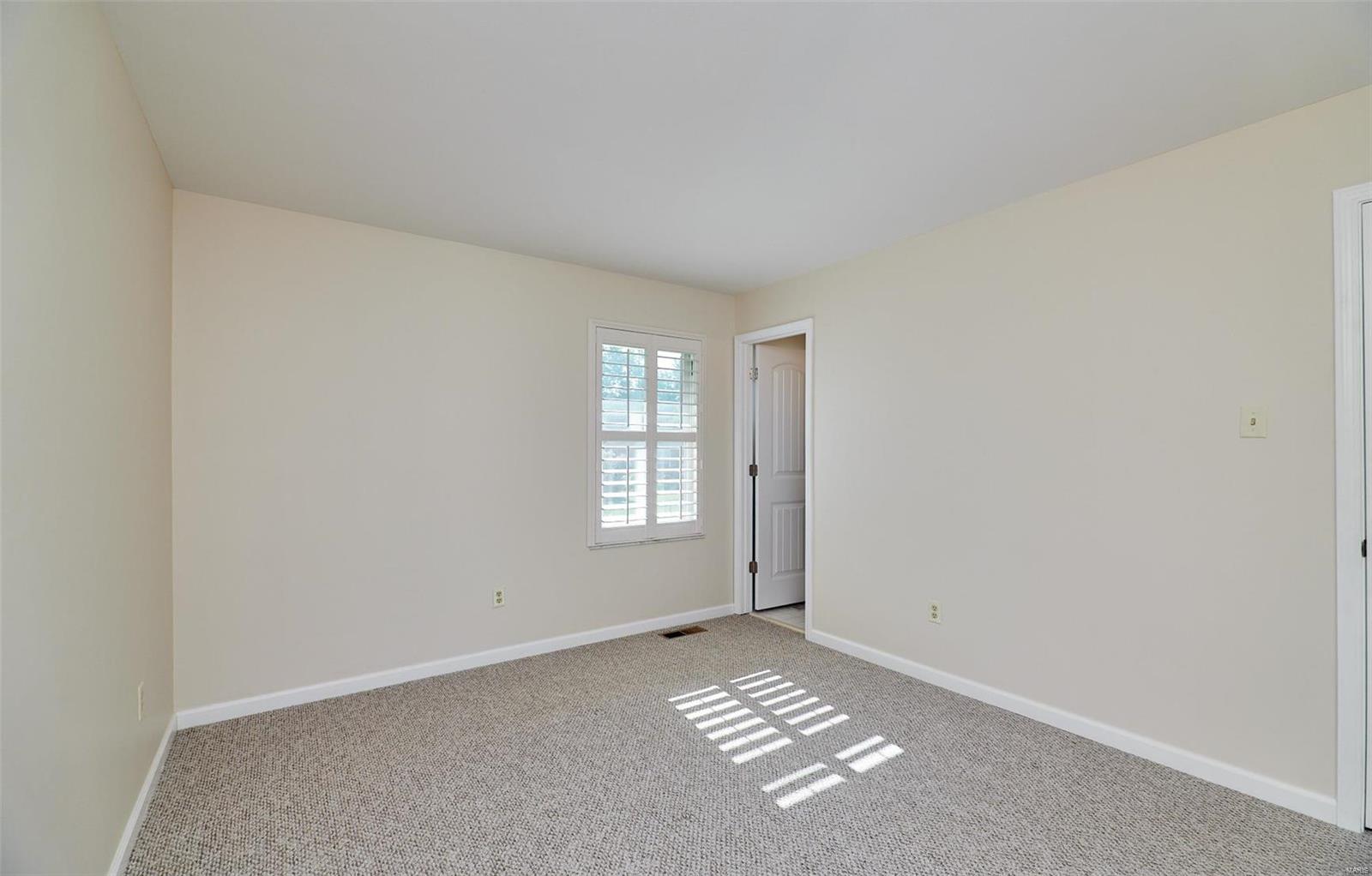 5860 Hempline Road St. Louis, MO 63129 - Photo 16 of 33 Gallery Image 16