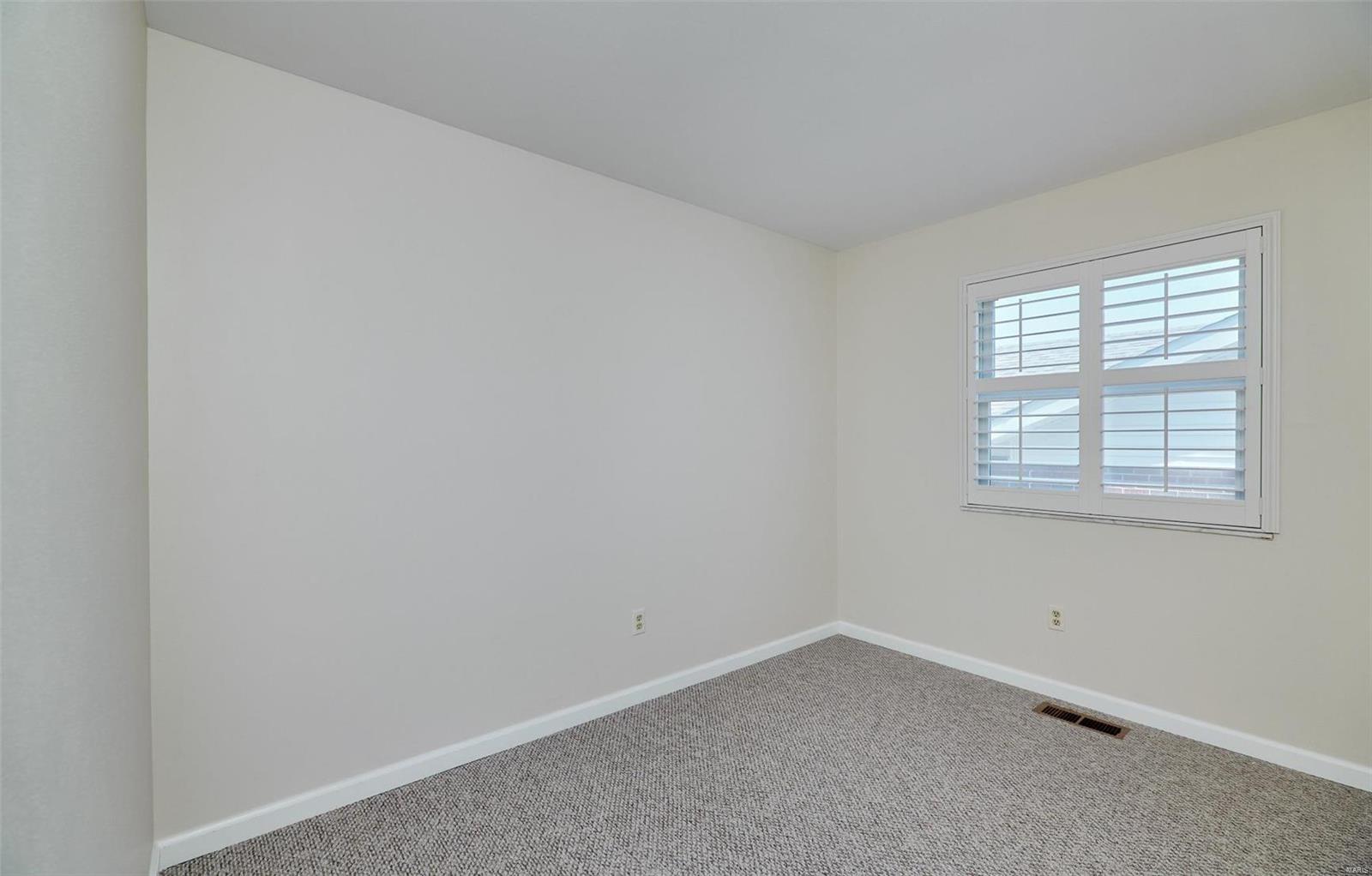 5860 Hempline Road St. Louis, MO 63129 - Photo 20 of 33 Gallery Image 20