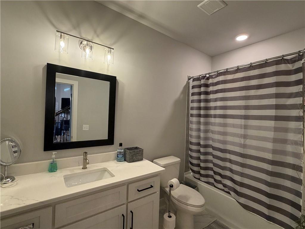 22641 West 87th Terrace Lenexa, KS 66227 - Photo 11 of 21