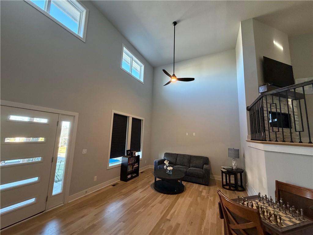 22641 West 87th Terrace Lenexa, KS 66227 - Photo 3 of 21