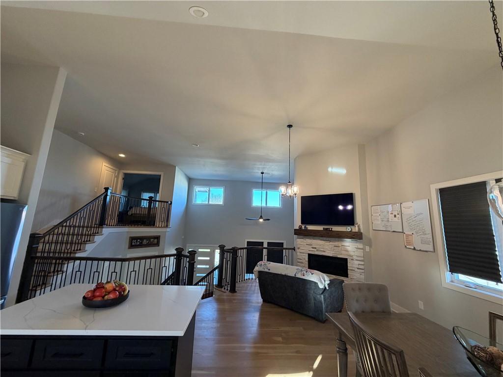 22641 West 87th Terrace Lenexa, KS 66227 - Photo 9 of 21