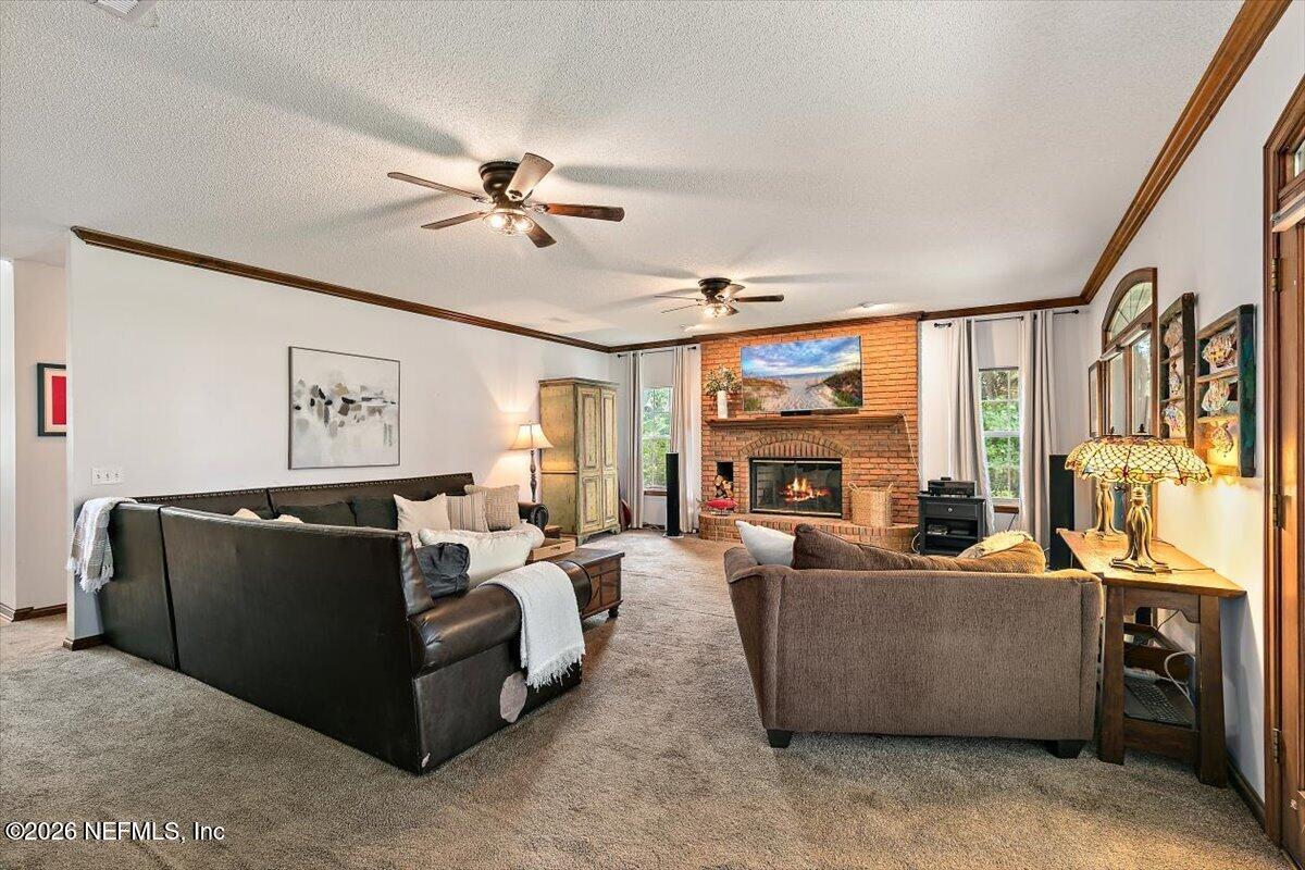 6443 Jack Wright Island Road St. Augustine, FL 32092 - Photo 12 of 49 12-Living Room