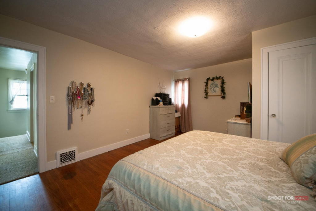 27 Manchester Road Southwest Wyoming, MI 49548 - Photo 16 of 21 1727Manchester LoRes