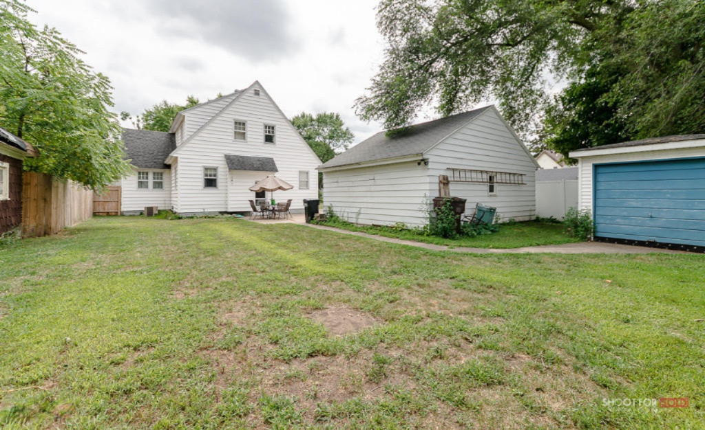 27 Manchester Road Southwest Wyoming, MI 49548 - Photo 2 of 21 0227Manchester LoRes