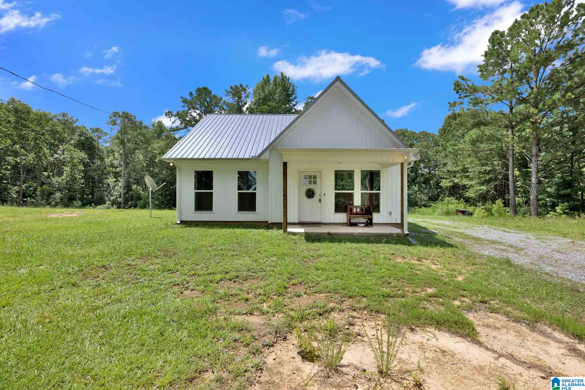 1296 Easley Bridge Road Oneonta, AL 35121 - Photo 2 of 18 Gallery Image 2