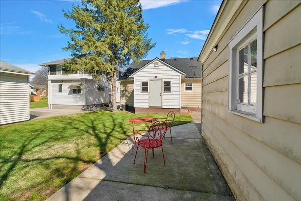 $269,900 | 911 Van Buren Avenue Northwest, Grand Rapids, MI 49504