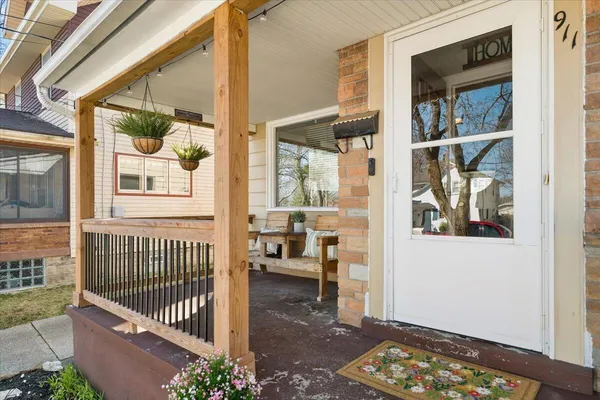 $269,900 | 911 Van Buren Avenue Northwest, Grand Rapids, MI 49504