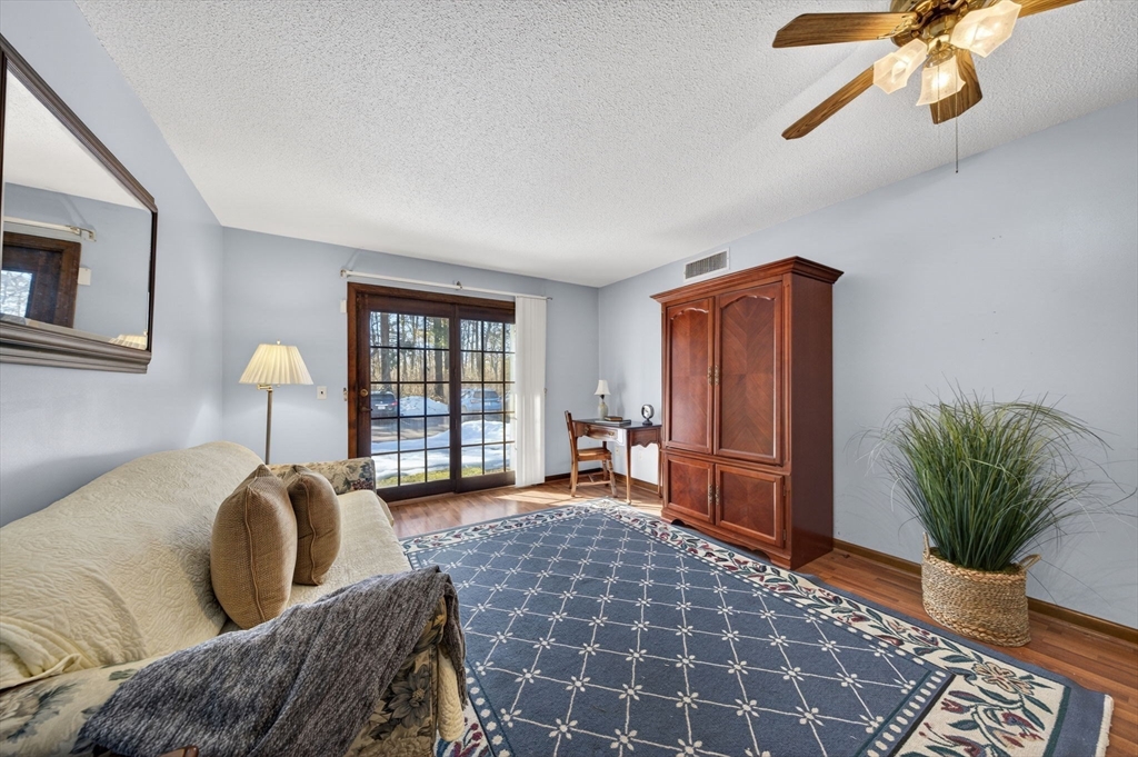 1940 Phillips Road, Unit 15 New Bedford, MA 02745 - Photo 8 of 21