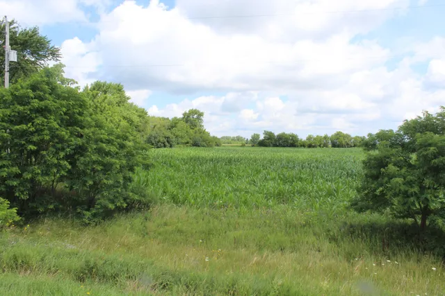 $4,999,999 | 12214 Burlington Road, Kenosha, WI 53144