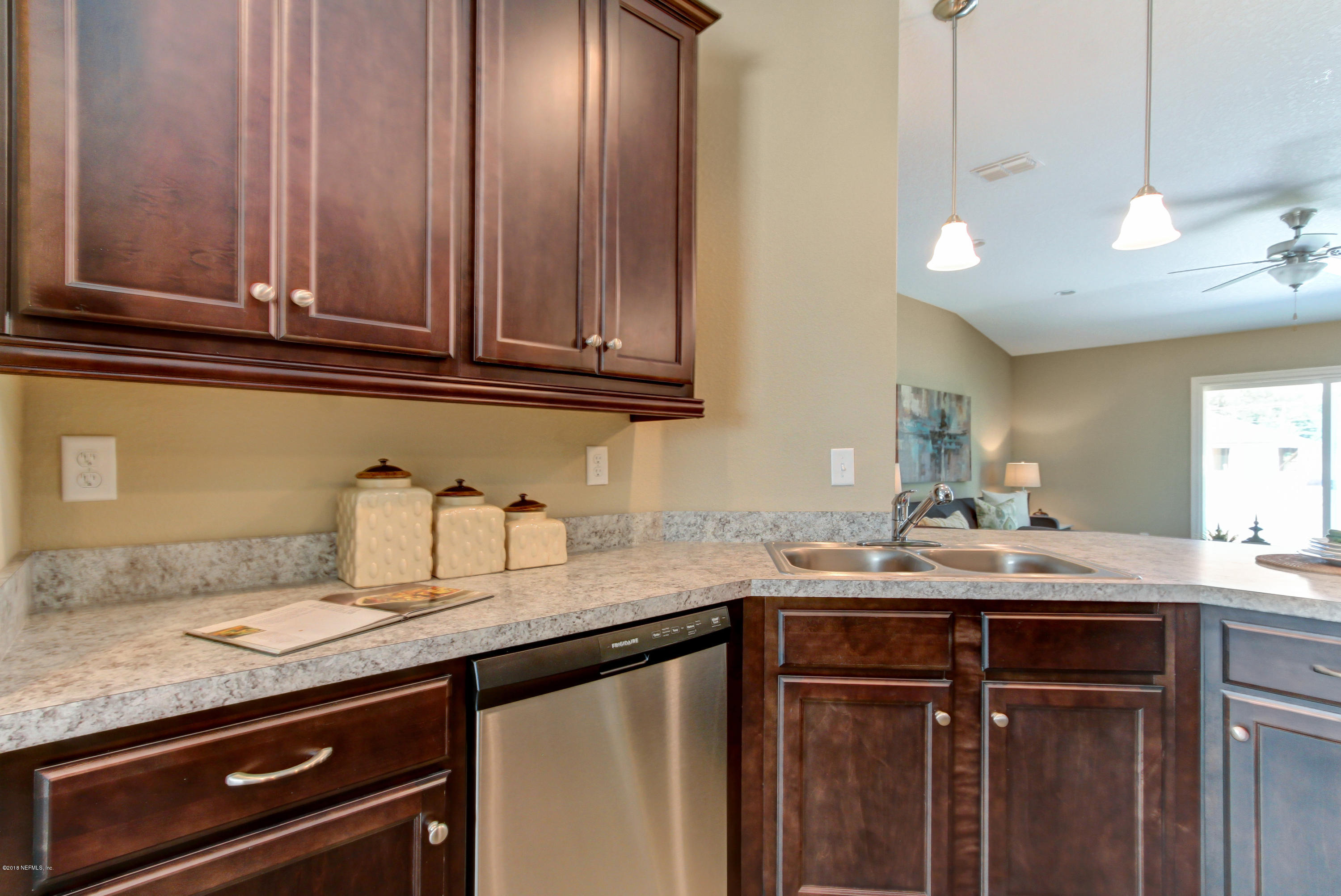 5121 Damascus Road North Jacksonville, FL 32207 - Photo 9 of 31 IMG_0793_4_5_6_7_8