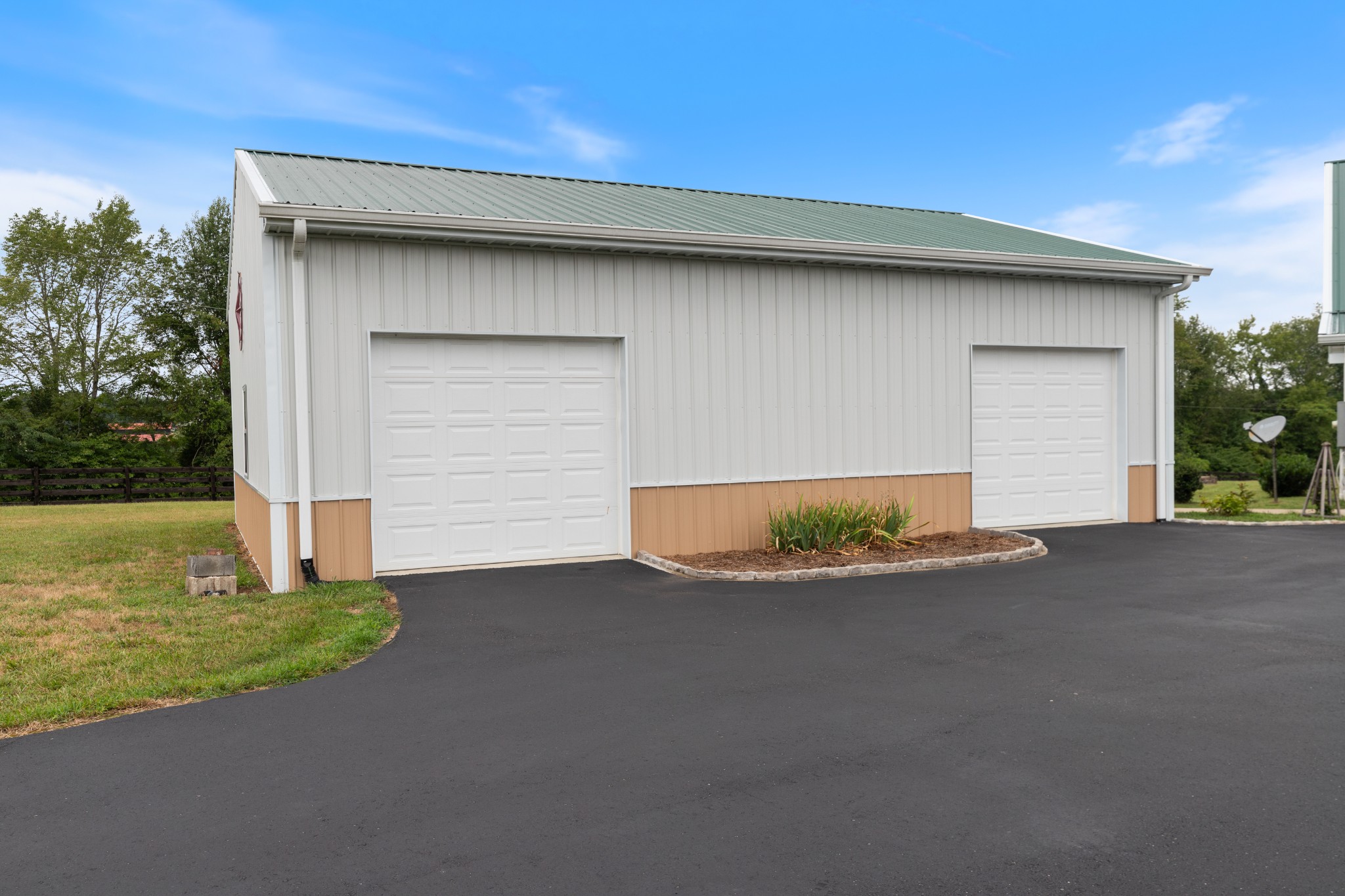 161 Martin Road Bon Aqua, TN 37025 - Photo 8 of 46 Gallery Image 8