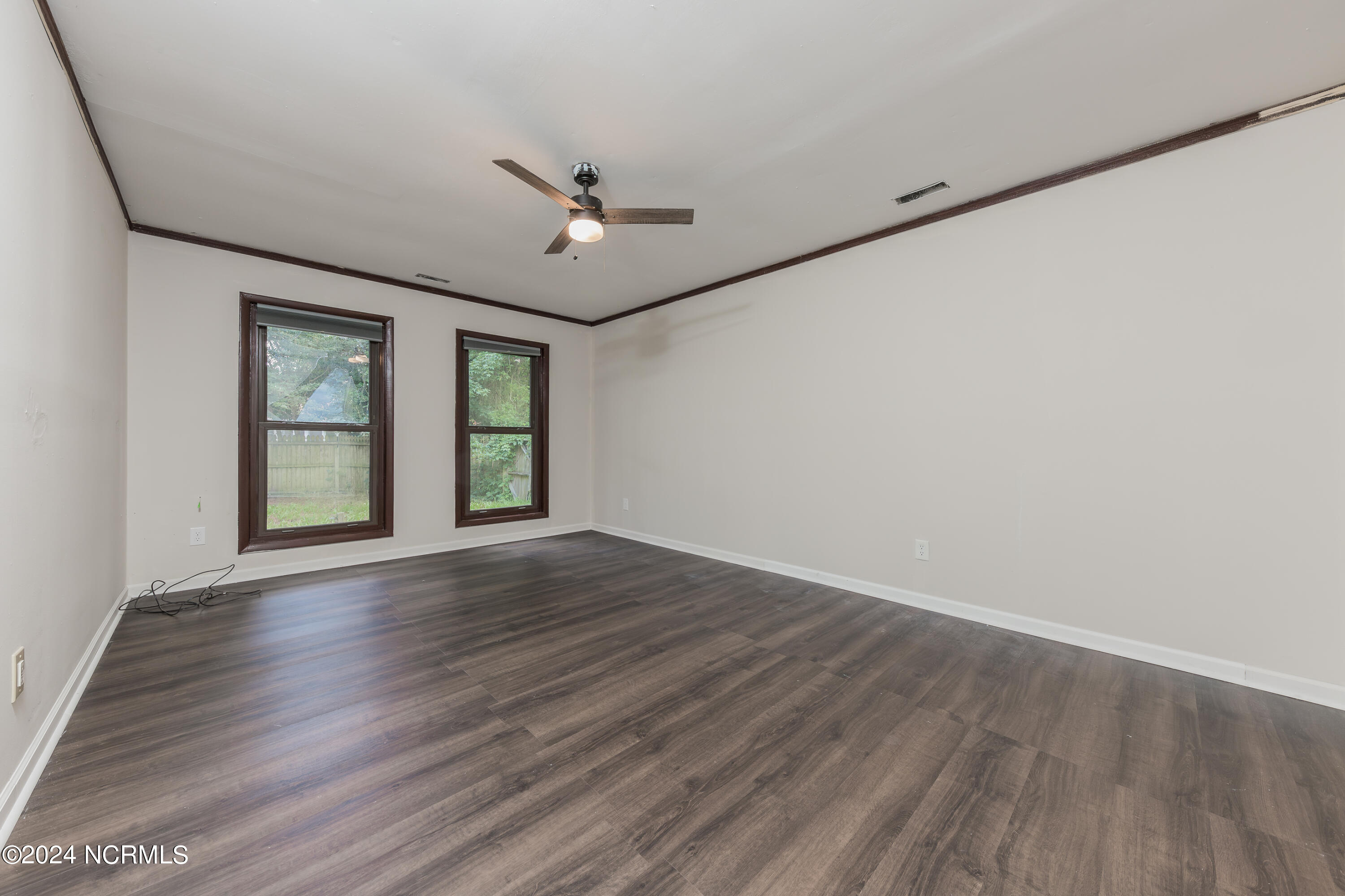 701 Shadowridge Road Jacksonville, NC 28546 - Photo 12 of 22 24MASTER