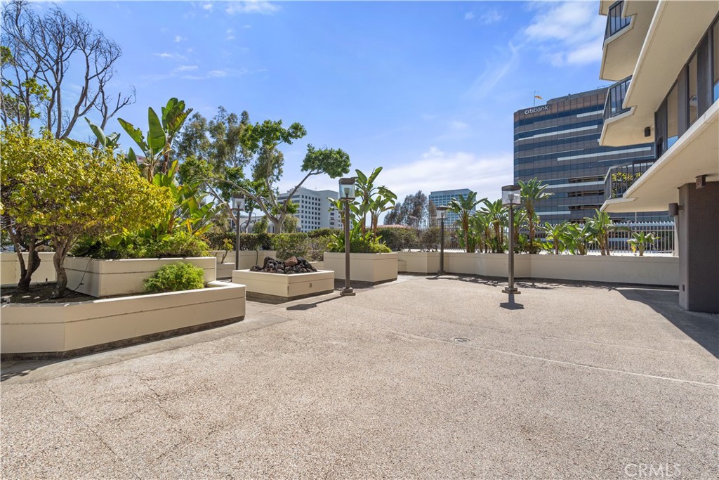 222 Monterey Road, Unit 901 Glendale, CA 91206 - Photo 65 of 68