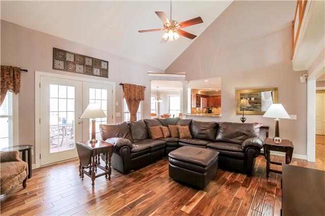1012 Mohawk Trail Springfield, TN 37172 - Photo 5 of 20 Windows across rear of house to view of deck & privacy offer natural lighting!