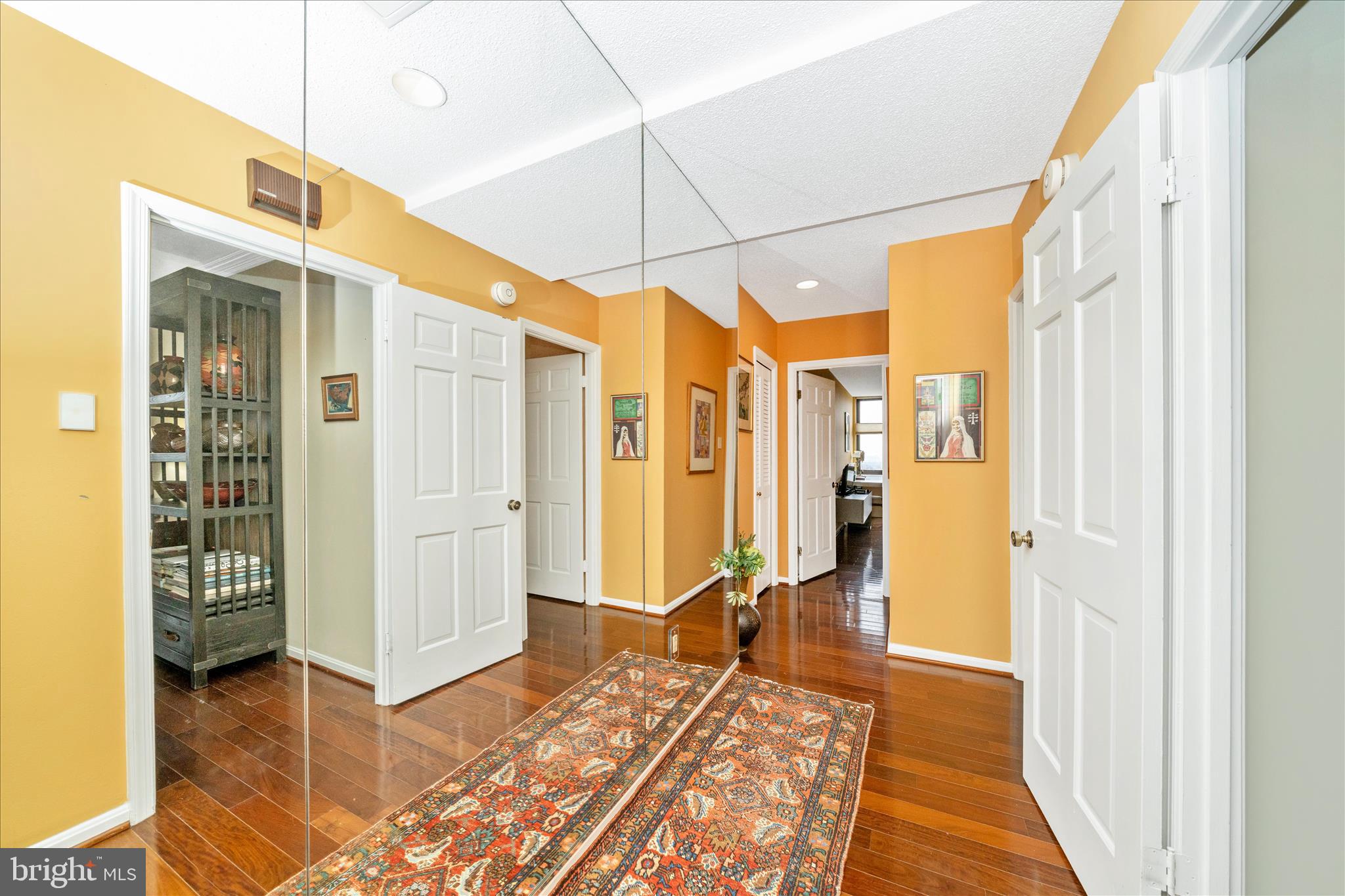 800 25th Street Northwest, Unit 1003 Washington, DC 20037 - Photo 18 of 28 Hallway
