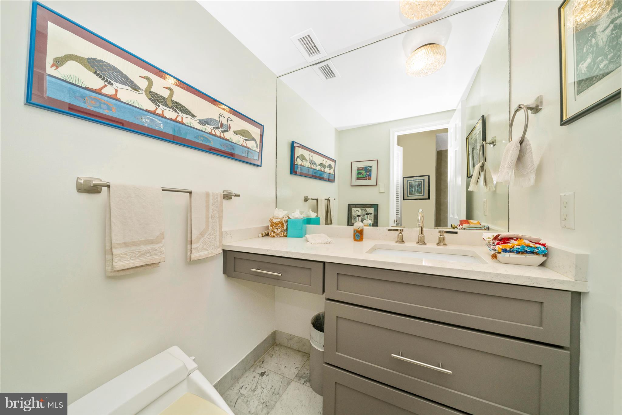 800 25th Street Northwest, Unit 1003 Washington, DC 20037 - Photo 26 of 28 Guest bathroom.