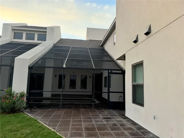 $779,999 | 14722 Beal Drive, Corpus Christi, TX 78410