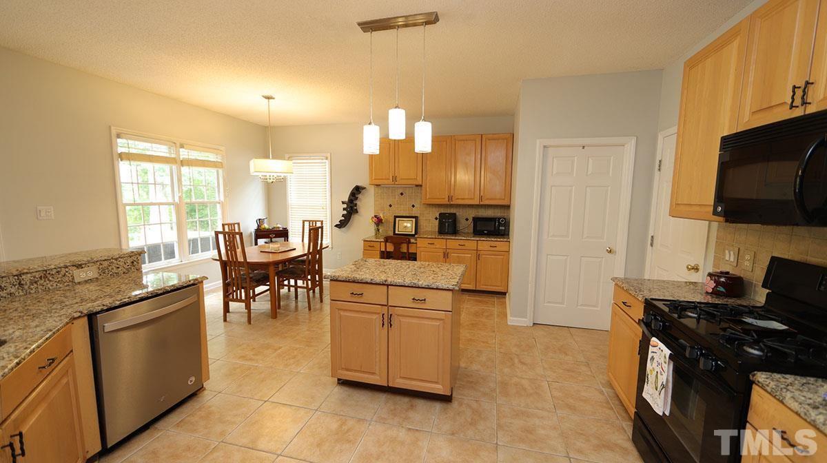 12337 Amoretto Way Raleigh, NC 27613 - Photo 4 of 15