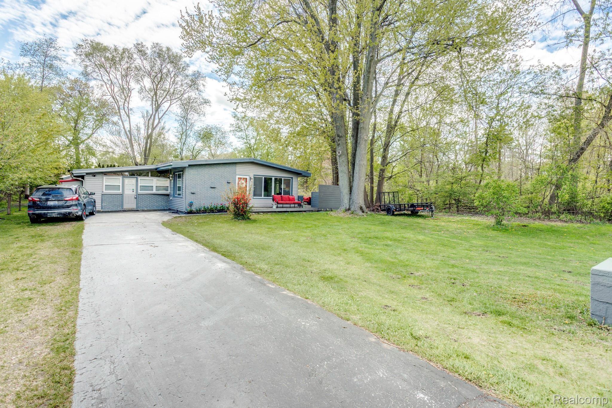 2705 Grace Road Fort Gratiot, MI 48059 - Photo 29 of 29 2705 Grace Rd (1 of 30).jpg