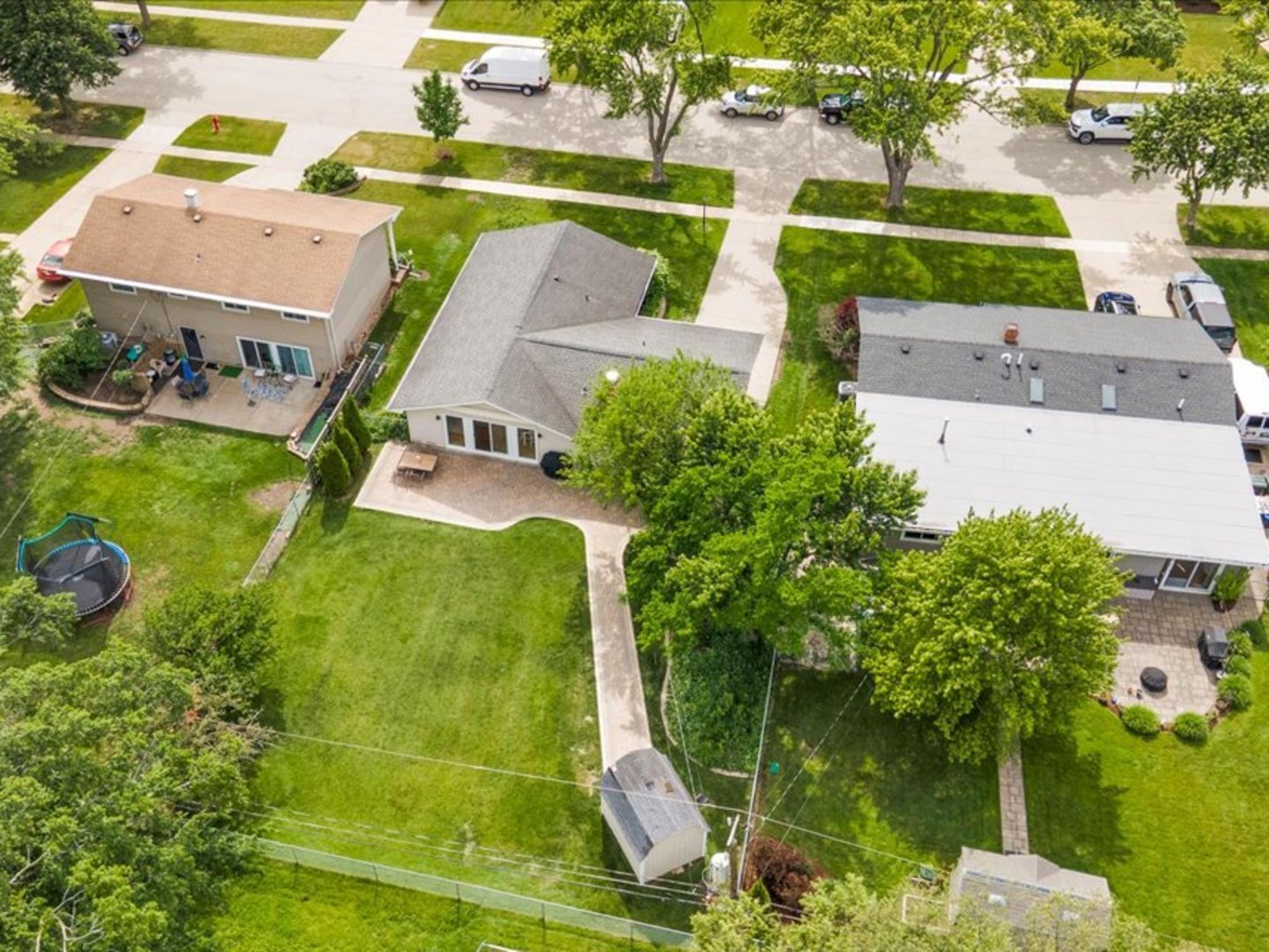 1755 Monticello Road Hoffman Estates, IL 60169 - Photo 30 of 34