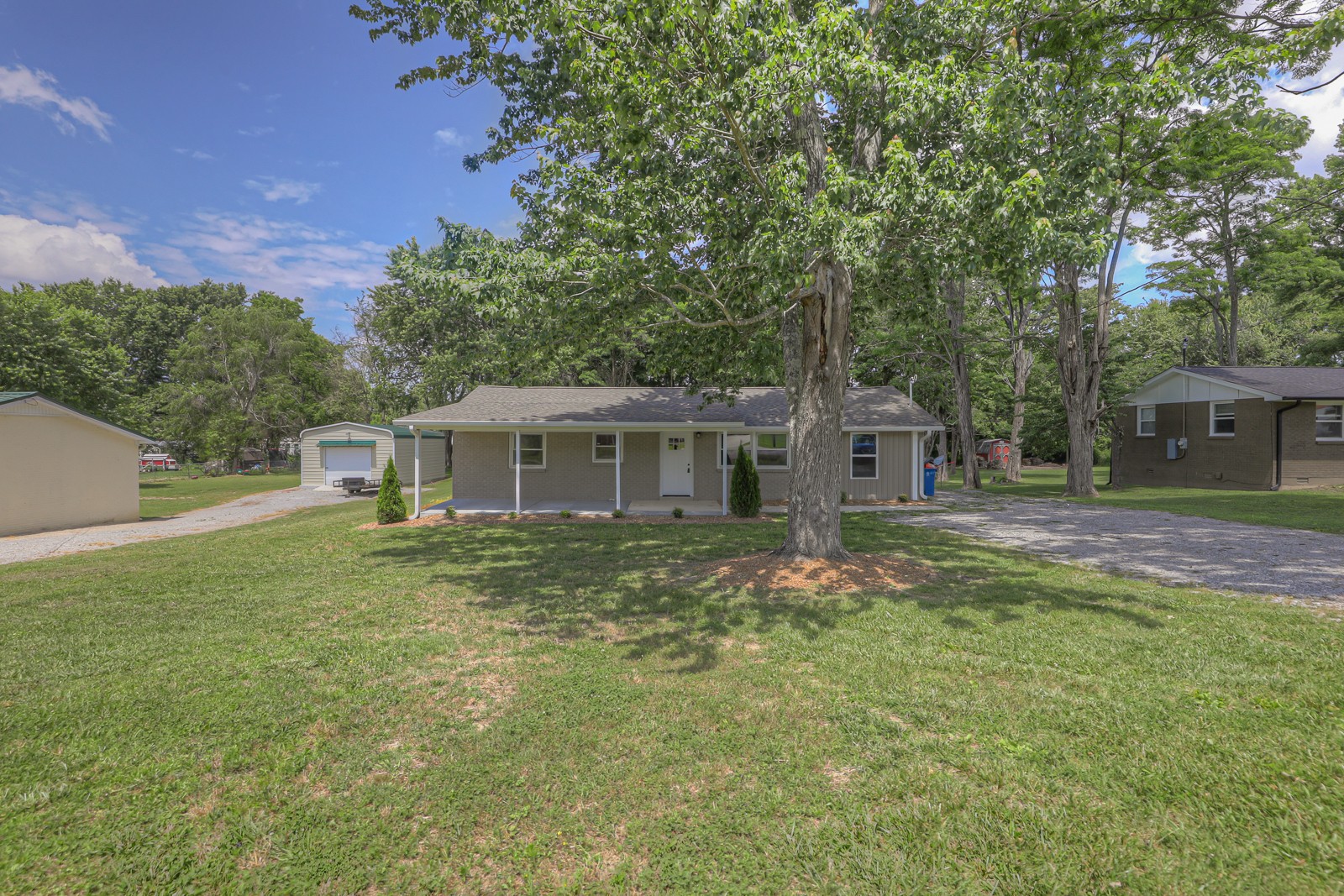 235 Rigney Drive Manchester, TN 37355 - Photo 2 of 27 Gallery Image 2