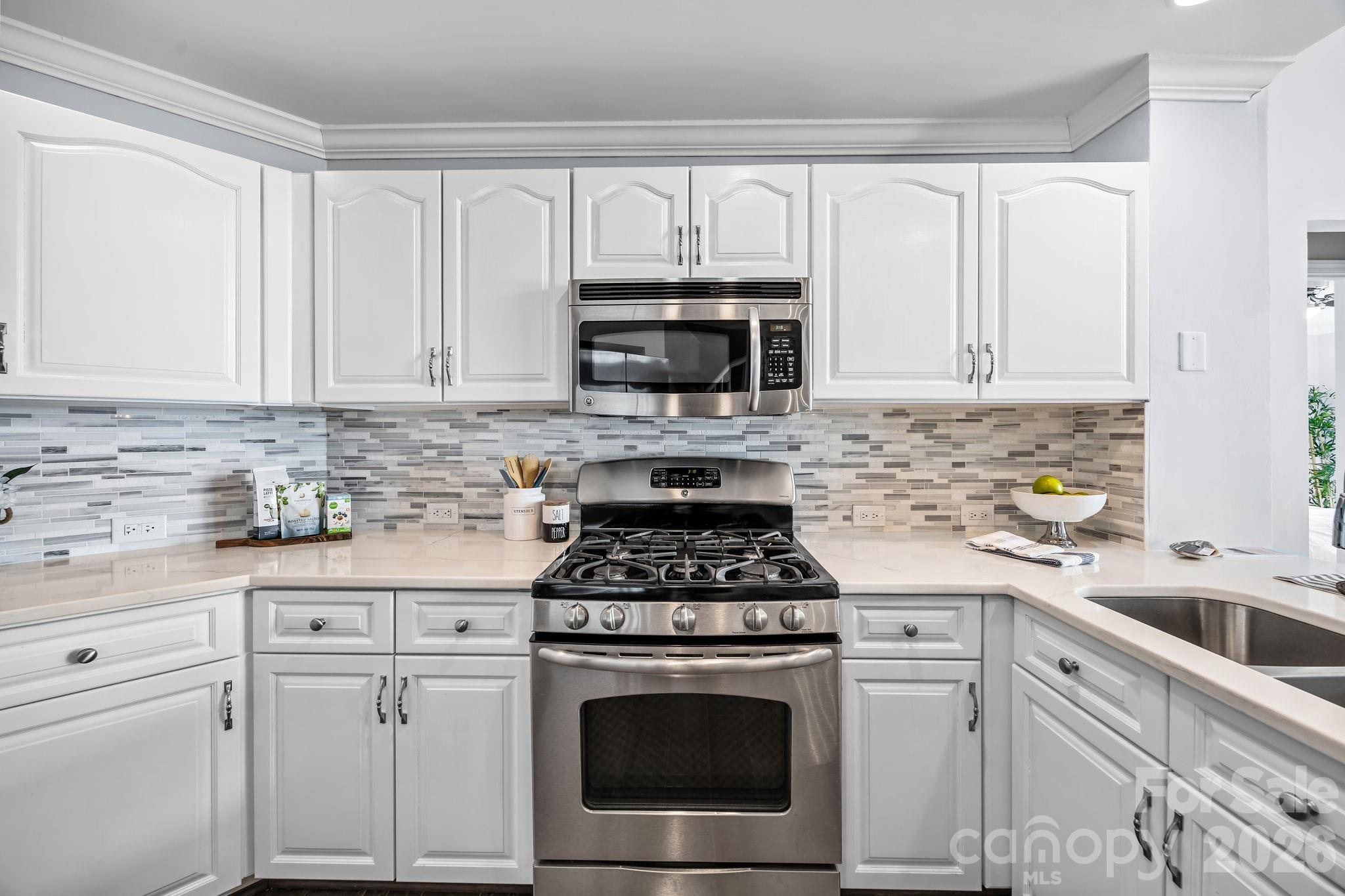 17929 Kings Point Drive, Unit F Cornelius, NC 28031 - Photo 13 of 45