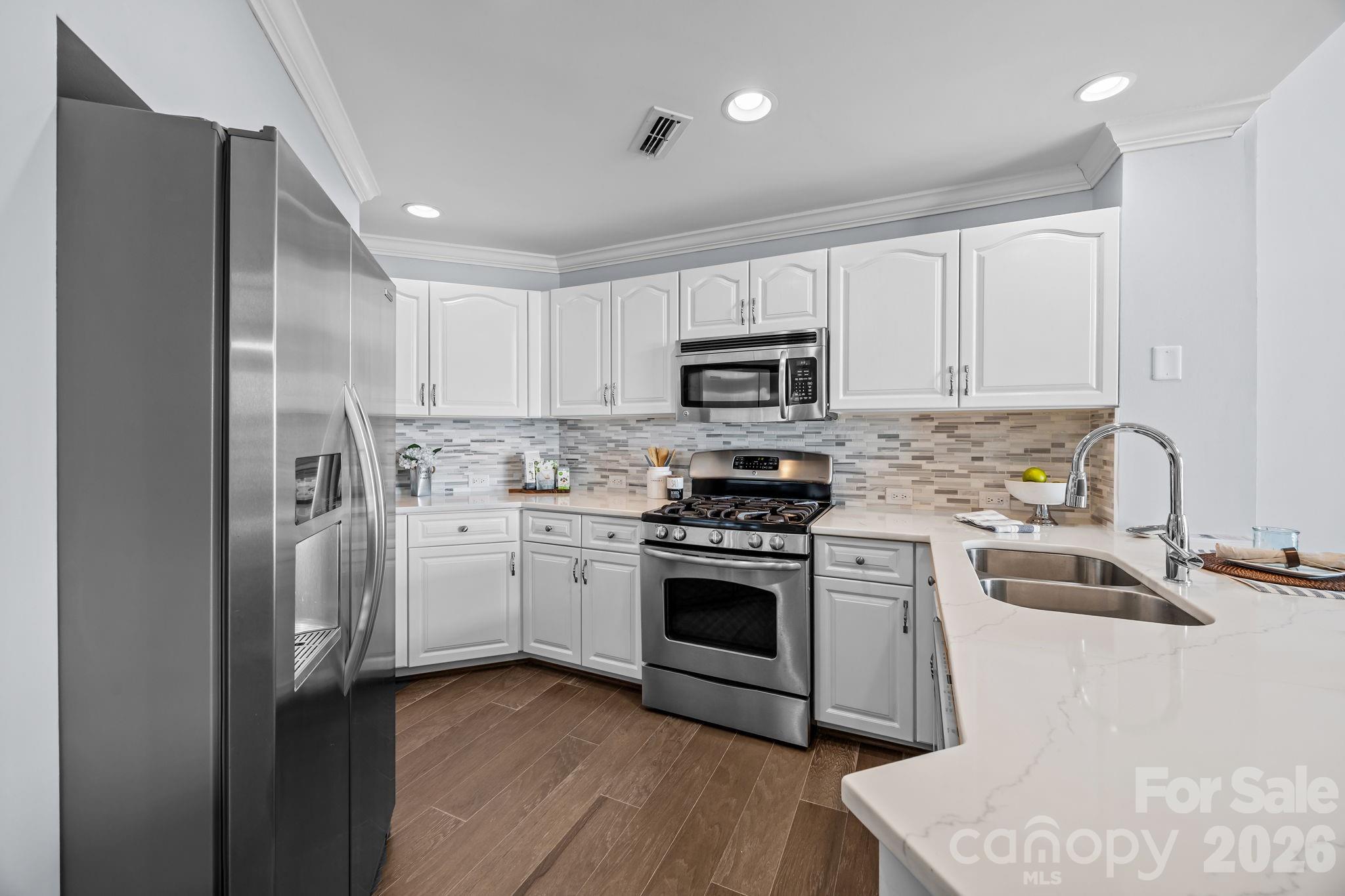 17929 Kings Point Drive, Unit F Cornelius, NC 28031 - Photo 15 of 45