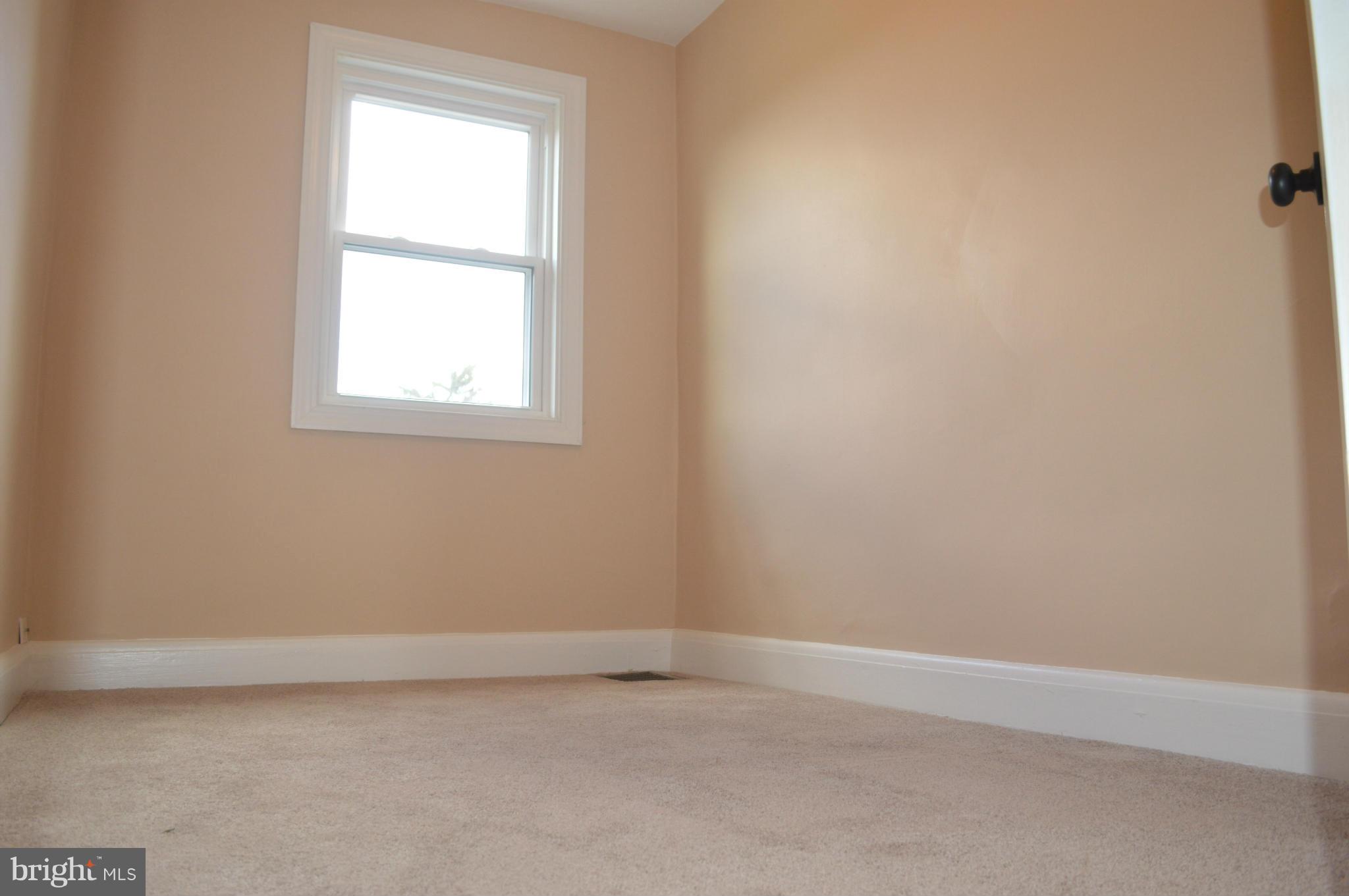 235 West Edgevale Road Baltimore, MD 21225 - Photo 19 of 30 Bedroom 3