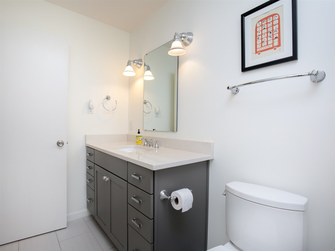 312 Glen Valley Road Raleigh, NC 27609 - Photo 23 of 25 Hall Bath