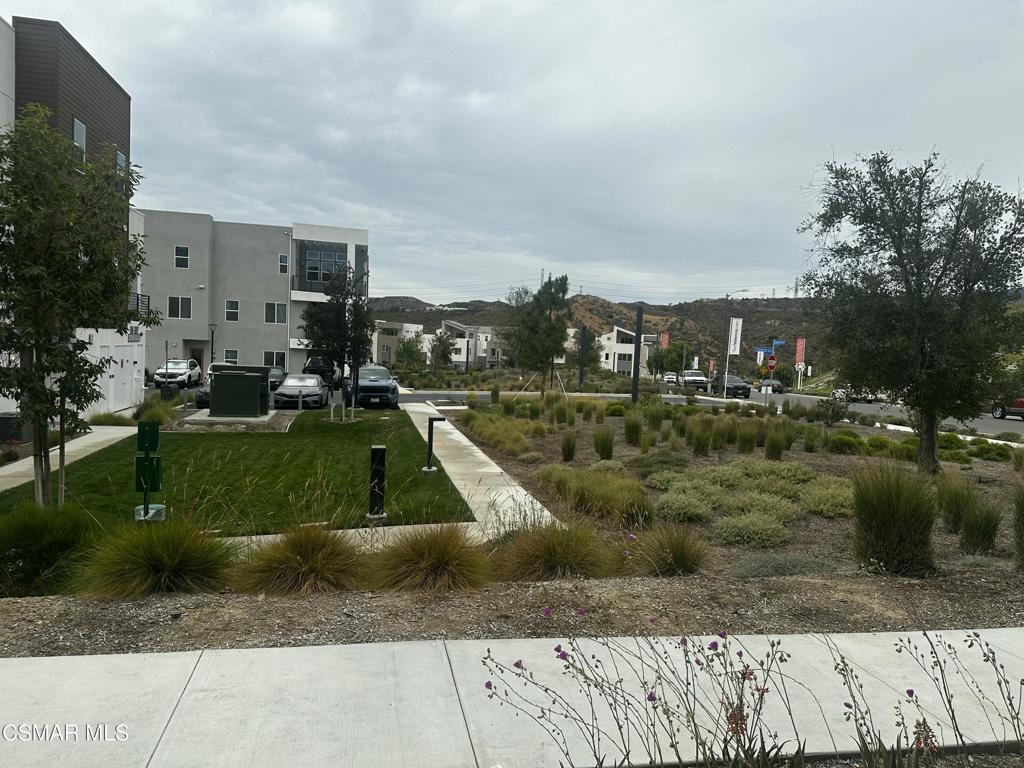26665 Blue Hls Loop Stevenson Ranch, CA 91381 - Photo 14 of 17