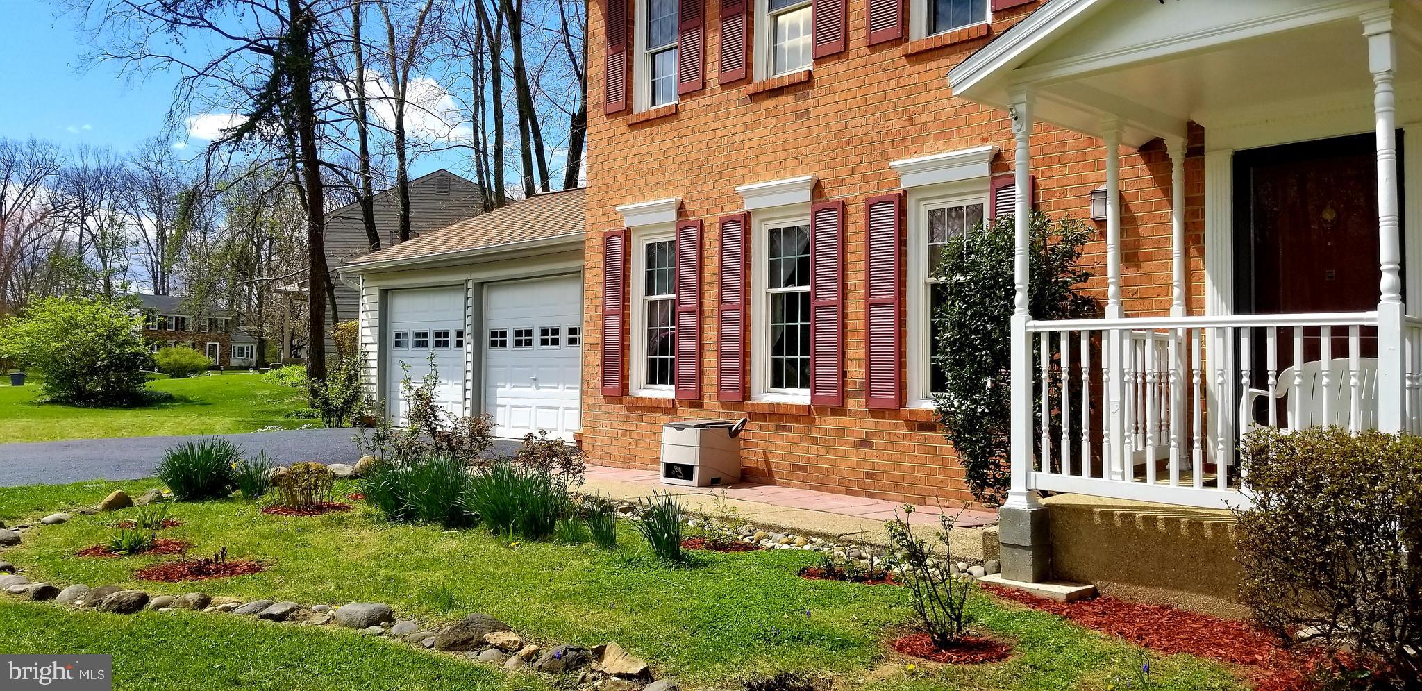 2332 Rosedown Drive Reston, VA 20191 - Photo 2 of 31 Gallery Image 2