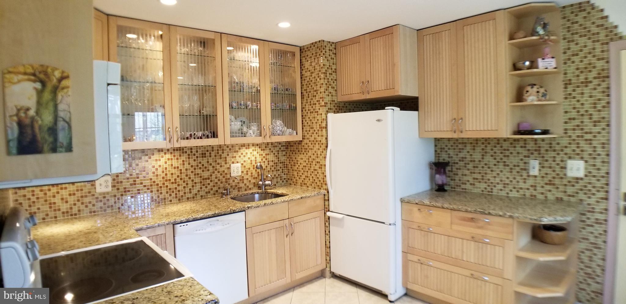 2332 Rosedown Drive Reston, VA 20191 - Photo 6 of 31 Gallery Image 6